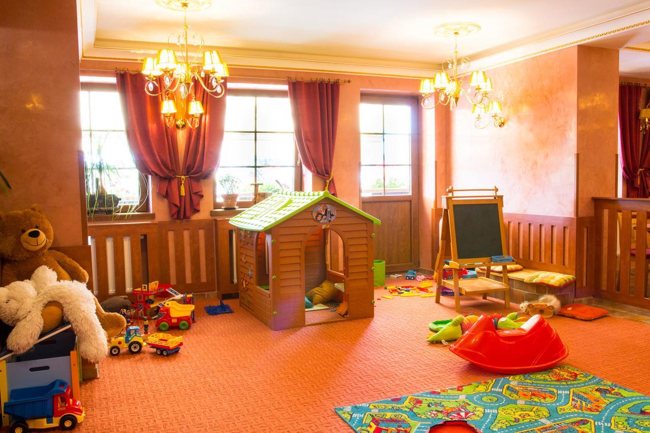 Hotel Leyla Frymburk Dış mekan fotoğraf